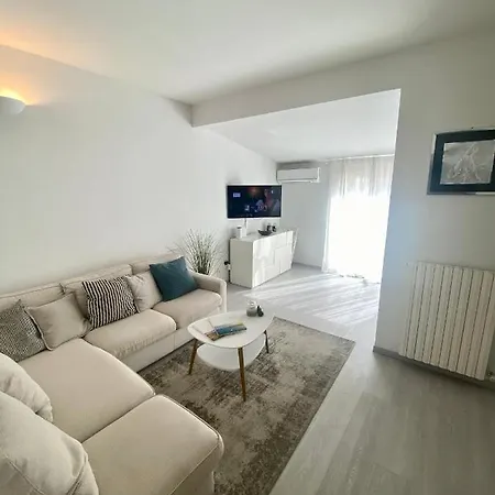 Lägenhet Front - Attic