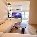 Front - Attic * Viareggio