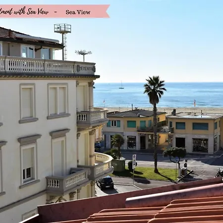 Front - Attic Apartment Viareggio