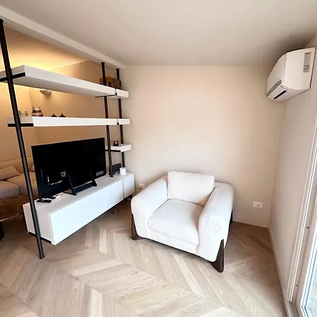 Front - Attic Lejlighed Viareggio